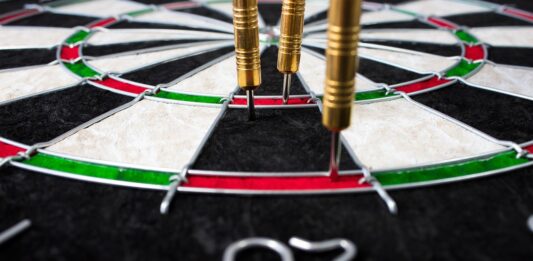 Jonas Masalin – Kevin Doets | Näin katsot ottelun TV:stä suorana lähetyksenä Jonas Masalin Marko Kantele Suomen maajoukkue darts Premier League dartsin suomalaisjuniorit