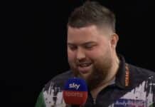 Michael Smith juhli Premier Leaguen avausillan voittoa Michael Smith
