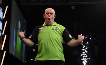 Michael van Gerwen otti historiallisen mestaruuden – juhli titteliä Bahrainissa dartsin Nähdäänkö Oulussa kuukautta Oulu Darts palkintorahat Winmau World Masters Michael van Gerwen Luke Littler European Championship Helsinki International Darts Cup Michael