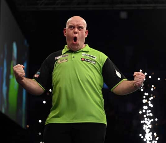 Michael van Gerwen otti historiallisen mestaruuden – juhli titteliä Bahrainissa dartsin Nähdäänkö Oulussa kuukautta Oulu Darts palkintorahat Winmau World Masters Michael van Gerwen Luke Littler European Championship Helsinki International Darts Cup Michael