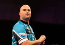 Rob Cross huudatti yleisöä – heitti ysitikkasen Brightonissa Rob Cross