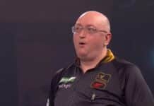 Loukkaantunut Andrew Gilding teki tempun – Chris Dobey kotimatkalle Andrew Gilding