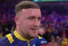 Luke Littler ilmiriidoissa yleisön kanssa – ”Te maksatte palkintorahani. Kiitos, että buuatte!” Luke Littler