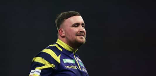 Dominointi jatkuu! Luke Littler voitti ensimmäistä kertaa World Masters -turnauksen! Luke Littler PDC Viaplay World Masters