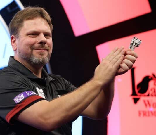 Jättipaukkua huutaa! Jonas Masalin lähtee selvänä altavastaajana perjantain European Tour -peliin Jonas Masalin