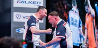 Luke Littlerille uusi titteli! Johdatti Englannin World Cup of Dartsin voittoon Englanti Luke Littlerille
